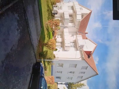 Geschmackvolle, gepflegte 3-Raum-Terrassenwohnung mit gehobener Innenausstattung mit EBK in Vellmar