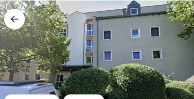 2-Zimmer Obergeschoss-Whg, nähe Klinikum, überdachter Balkon, Aufzug, TG-Stellplatz, provisionsfrei