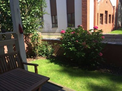 Mitten im Kreuzviertel EG-Wohnung mit Terrasse und Garten