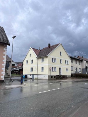 Wärmesaniertes Mehrparteienhaus im Herzen Deutschlands!