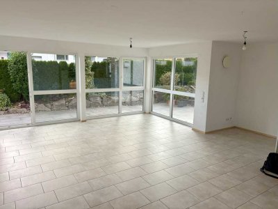 Sonnige 2-Zimmer Wohnung mit Terrasse, barrierefrei/altersgerecht