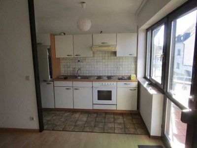 Apartment,Einbauküche,Süd-Balkon ,provisionsfrei,centrumsnah
