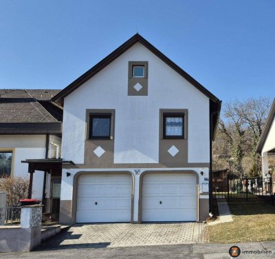 Hübsches kleines Haus mit Wintergarten und Grünblick!