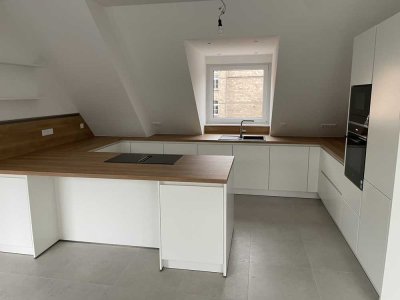 Erstbezug - 3-Zimmer-Dachgeschosswohnung im Zentrum Göttingen