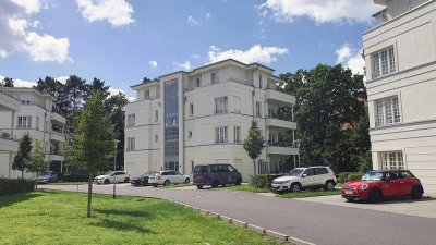 Geschmackvolle, neuwertige 3-Raum-Wohnung mit geh. Innenausstattung mit Balkon und EBK in Potsdam
