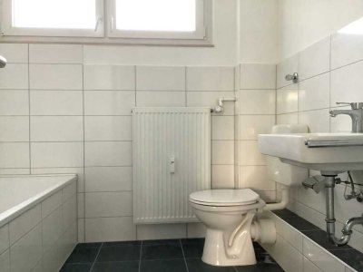 Helle und weitläufige 3-Zimmer-Wohnung mit Balkon