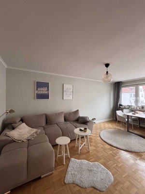 Wachmannquartier: Moderne und Geschmackvolle 2-Zimmer Wohnung mit Balkon und Einbauküche