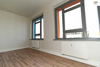 Top- Apartment mit Badewanne in direkter Uninähe