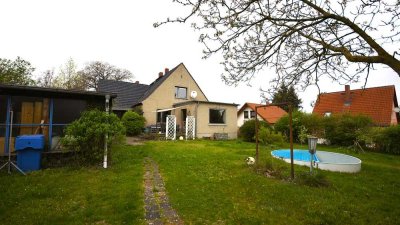 Geräumiges, 8-Zimmer-Einfamilienhaus von Privat, sofort bezugsfrei