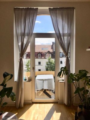 Charmante Altbauwohnung im Vord. Westen, saniert, 2 Balkone, Herkulesblick- Provisionsfrei