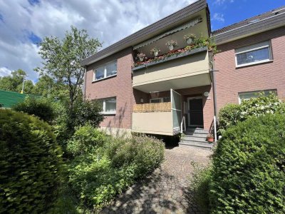 * Moderne Wohnung unweit vom Schlosspark* Balkon * Garage *