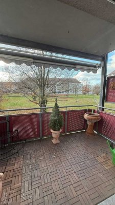 Helle 4-Zimmer Erdgeschosswohnung mit Garten in Karlsruhe Nordstadt