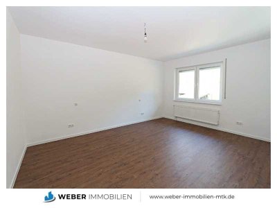 WOHNRIESE + kernsaniert + schick und modern ausgestattet + Balkon und TGL-Bad