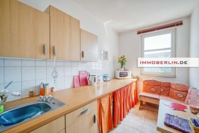 IMMOBERLIN.DE - Sonnige Wohnung mit Lift & Pkw-Stellplatz in zentraler Ortskernlage