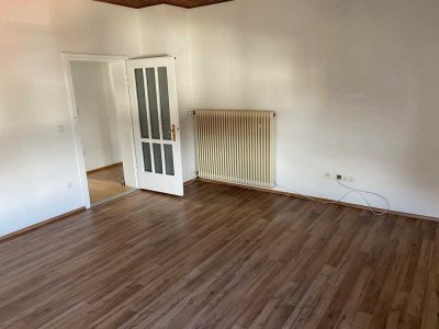Helle 2,5-Zimmer Wohnung mit Balkon in Waghäusel