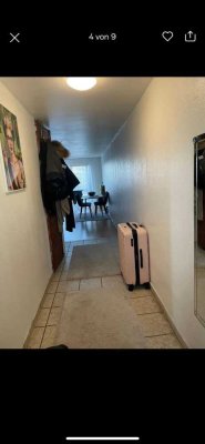 2-Zimmer Dachgeschosswohnung mit Balkon in Mörfelden-Walldorf