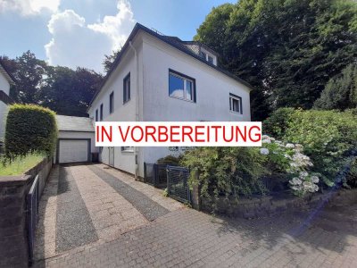 ## In Vorbereitung - Imposantes Einfamilienhaus mit schönem Garten nahe City ##