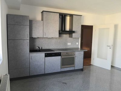 Freundliche 2-Zimmer-Wohnung für ruhige Mieter in Duisburg