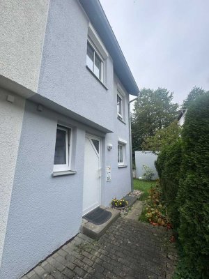 Reiheneckhaus in ruhiger aber zentraler Lage von Herrenberg