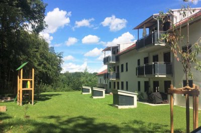 Neuwertig, Hell & Ruhig gelegen: 2-Zimmer Terrassenwohnung