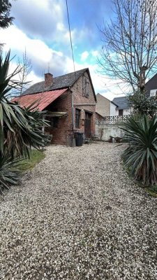 Charmantes, freistehendes Bruchsteinhaus mit Nebengebäude in Zeltingen-Rachtig