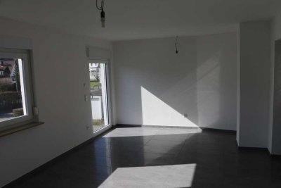 Attraktive, hochwertig sanierte 3-Zimmer-Wohnung mit Süd-Balkon und Garage in top Lage von Welzheim