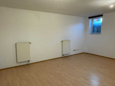 Geräumige Wohnung mit zwei Zimmern zur Miete in Frankenthal
