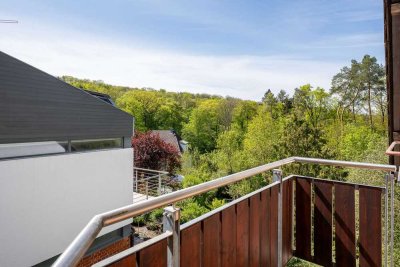 Schöne Drei-Zimmer-Wohnung mit Balkon und Blick ins Grüne