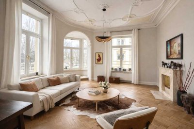 Stilaltbau im Westend-Nord 6 Zimmer mit Stuck, Parkett und zwei Balkonen