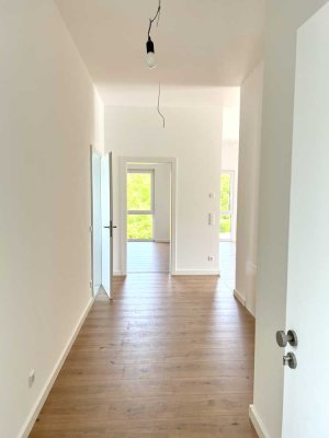 Erstbezug Exklusive 2,5-Raum Wohnung + Hauswirtschaftsraum, Klimaanlage, Einbauküche
