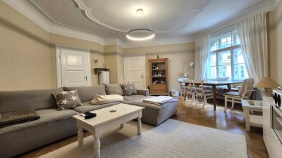 Altbaucharme in Bogenhausen: Großzügige 4-Zimmer-Wohnung mit zwei Bädern nahe Friedensengel