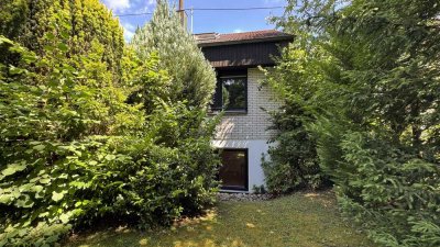 Familienidyll mit parkähnlichem Garten – Platz zum Leben, Spielen und Träumen