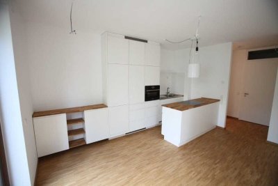 Moderne, schöne zwei Zimmer Wohnung in Sachsenhausen-Süd mit Garten