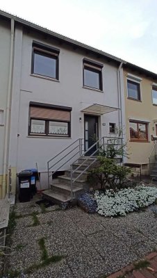 4,5-Zimmer-RMH in guter Lage nach Sanierung