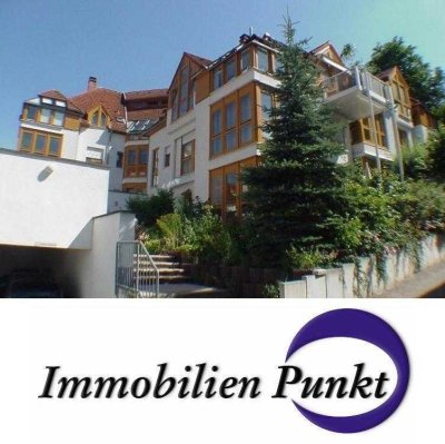 ImmobilienPunkt*** Moderne, lichtdurchflutete Wohnung der besonderen Art!