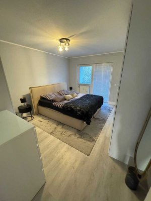 Provisionsfrei: Helle 4-Zimmer Wohnung mit Balkon und Garten in München-Trudering