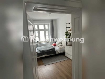 Tauschwohnung: 2 Zimmer renovierter Altbau gegen größere Wohnung