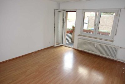 Provisionsfrei, 80 m², 3-Zimmer-Wohnung, Balkon im EG in Oberhausen-Sterkrade, neben LIDL, 165.000 €
