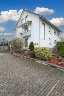 Schöne vollmöblierte DG Wohnung in 66879 Reichenbach