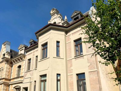 Modernisiertes Dachgeschoss: individuell & hell