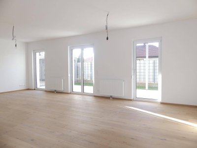 Top 4, Ruhige Eck-Wohnung mit Garten