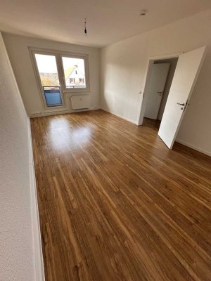 Stilvolle 74 qm-Wohnung mit Sonnenbalkon 1. OG in Bernau Friedenstal