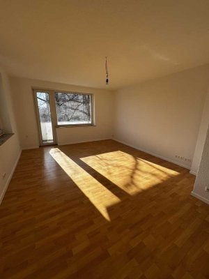 Stilvolle 4-Zimmer-Wohnung mit zwei Balkonen in begehrter Lage von Hannover-List