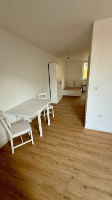 Lichtdurchflutetes Lifestyle Apartment in Stadt/Uninähe (teilmöbliert)