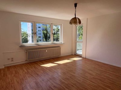 Geräumige 3 Zimmerwohnung mit Balkon in Gravenbruch