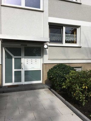 Attraktive 3-Zimmer-Wohnung mit großem Balkon, Garage und Top-Anbindung
