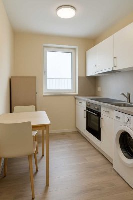 Sanierte 2-Raum-Wohnung mit Balkon in Offenbach