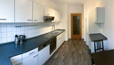 GROßZÜGIGE 3-ZIMMER-WOHNUNG in bester Innenstadtlage