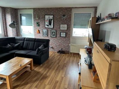 Geräumige, zentrumsnahe, ruhige 3,5-Wohnung mit Blick auf Gärten