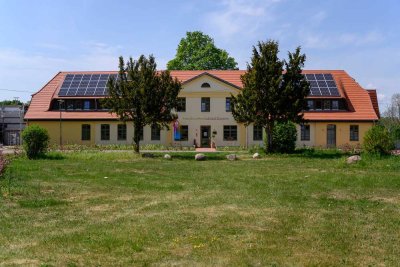 Neubau: barrierefreie Appartments energie-plus in schönen Ensemble